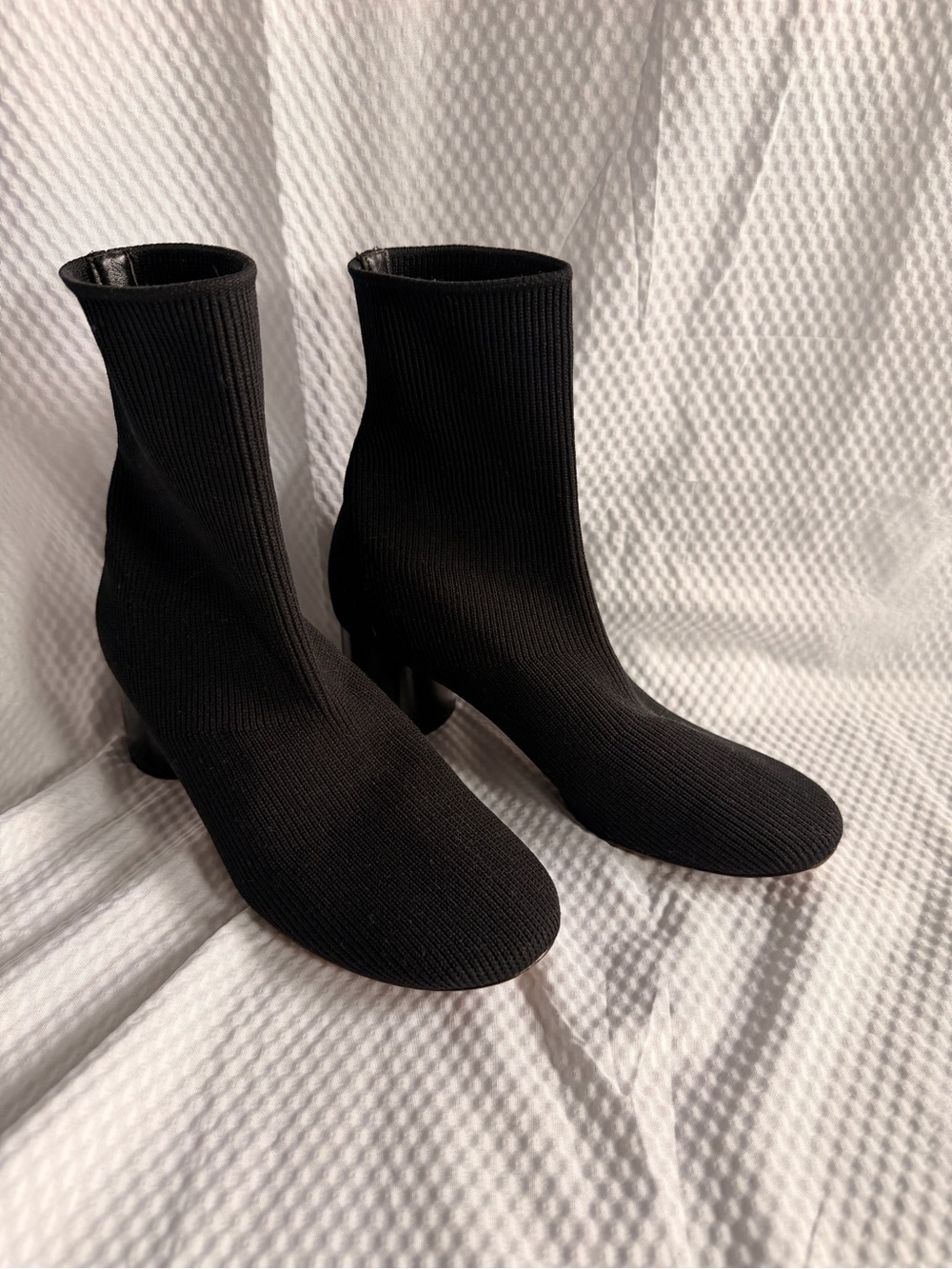 Vince Black Stretch Knit Sock Boots round block heel 7.5 Women Comfortable